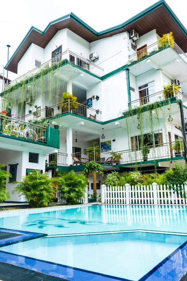 Kandy Riverside Villa Luaran gambar
