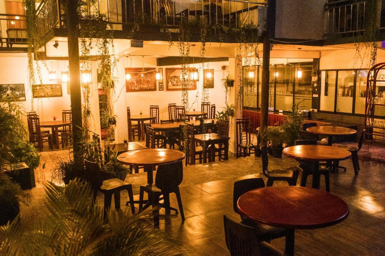 Kandy Riverside Villa Luaran gambar