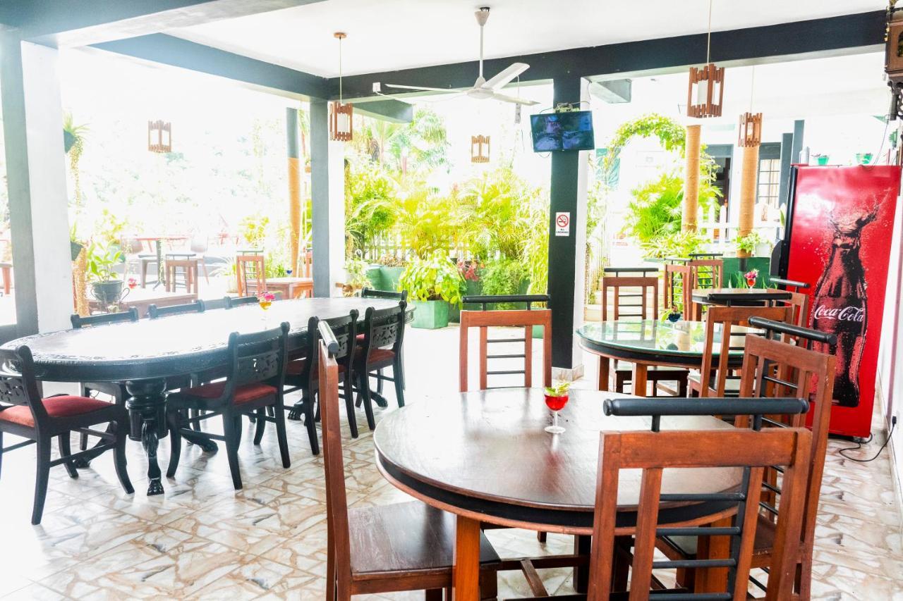 Kandy Riverside Villa Luaran gambar
