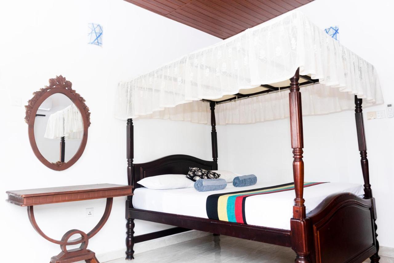Kandy Riverside Villa Luaran gambar