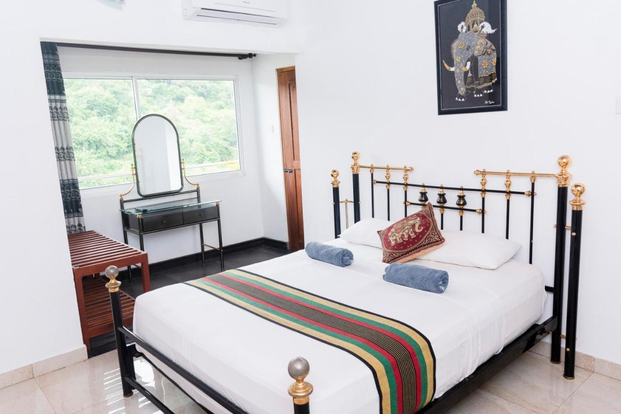 Kandy Riverside Villa Luaran gambar