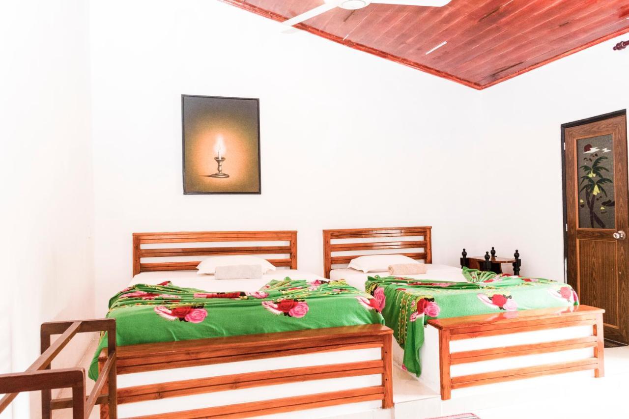 Kandy Riverside Villa Luaran gambar