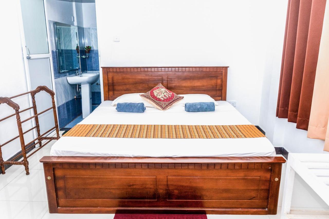 Kandy Riverside Villa Luaran gambar