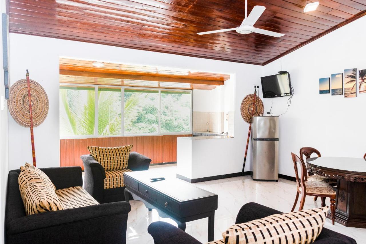 Kandy Riverside Villa Luaran gambar