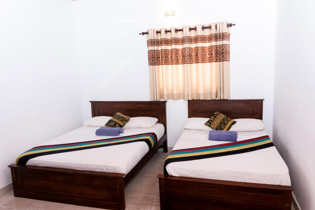 Kandy Riverside Villa Luaran gambar