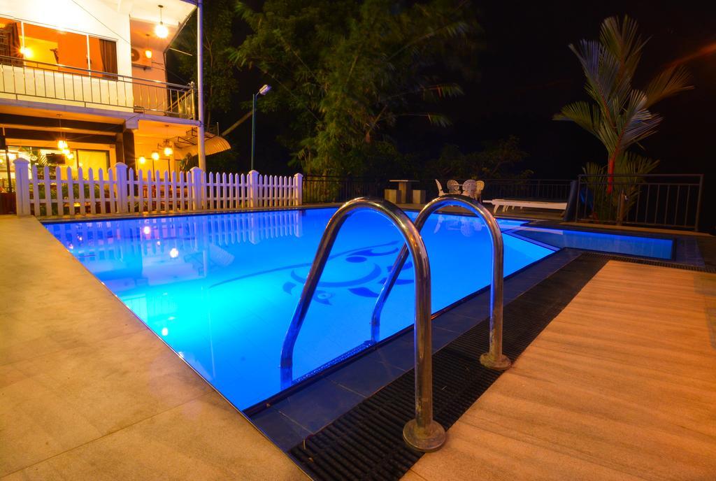 Kandy Riverside Villa Luaran gambar