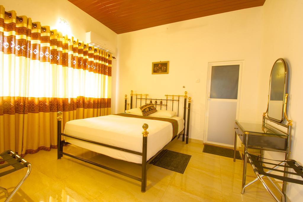 Kandy Riverside Villa Luaran gambar